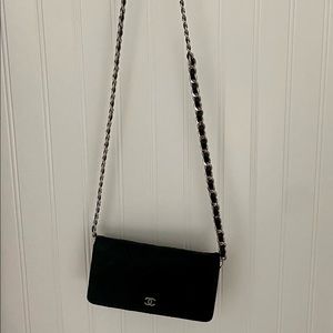 Authentic Chanel bifold wallet on chain